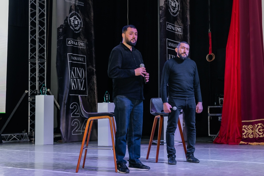 Творческая встреча с авторами фильма Испытание аулом – продюсером Магомет-Али Наймановым и сорежиссером фильма Зурабом Копсергеновым..jpg